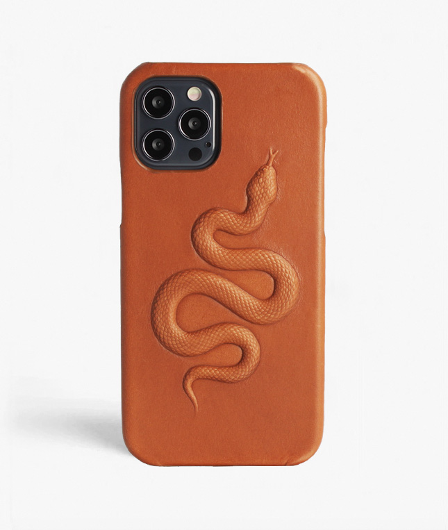 iPhone 12/12 Pro Mobilskal Lder Snake Vegetable Tanned Brun
